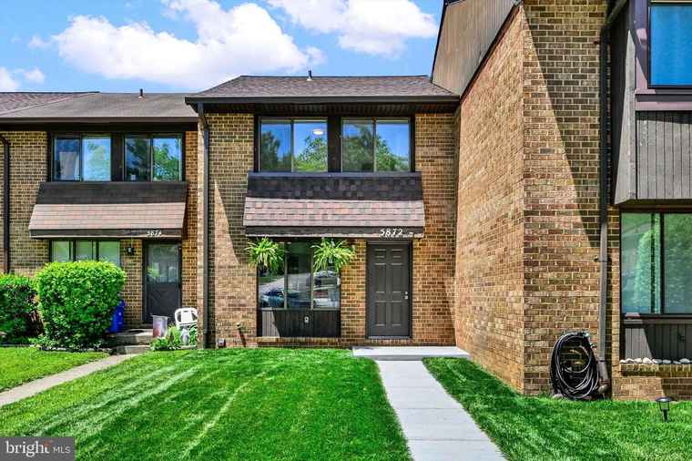 Photo of 5872 Steepridge Dr Unit 20-04 Elkridge, MD 21075