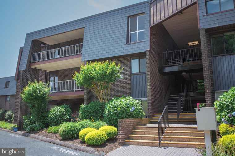 Photo of 16 Stonehenge Cir Unit 16-5 Baltimore, MD 21208