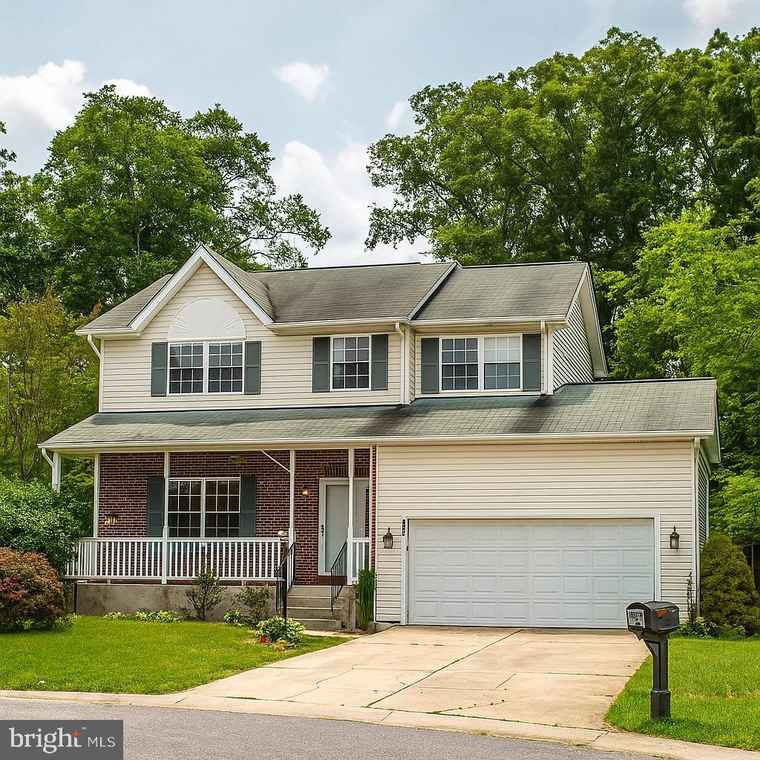 Photo of 2711 Cotoneaster Ct Waldorf, MD 20601