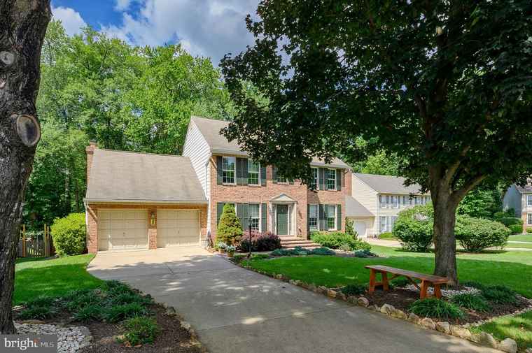 Photo of 10273 Burleigh Cottage Ln Ellicott City, MD 21042