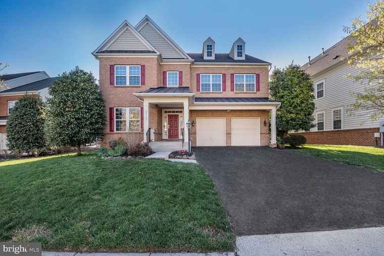 Photo of 23121 Stockham Way Brambleton, VA 20148