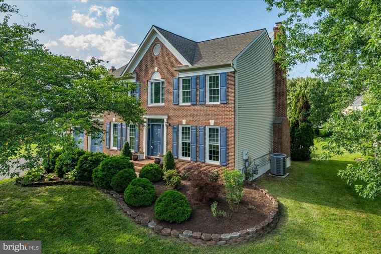 Photo of 43586 Osage Ct Ashburn, VA 20147