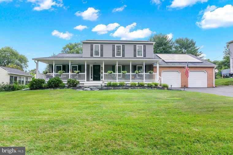Photo of 8489 Roberts Rd Ellicott City, MD 21043