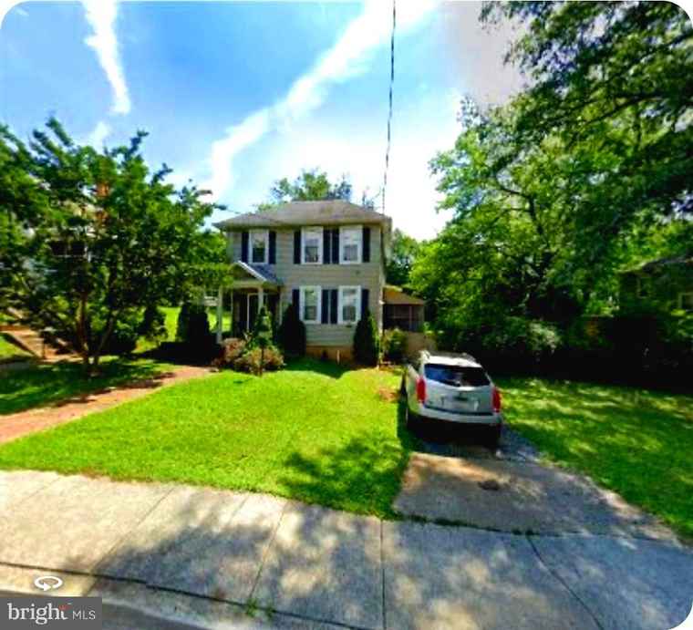 Photo of 5307 42nd Ave Hyattsville, MD 20781
