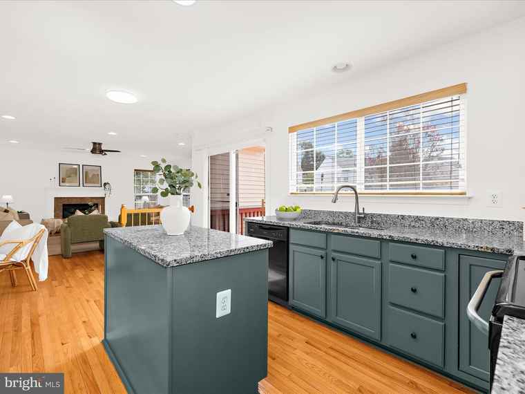 Photo of 16411 Euro Ct Bowie, MD 20716