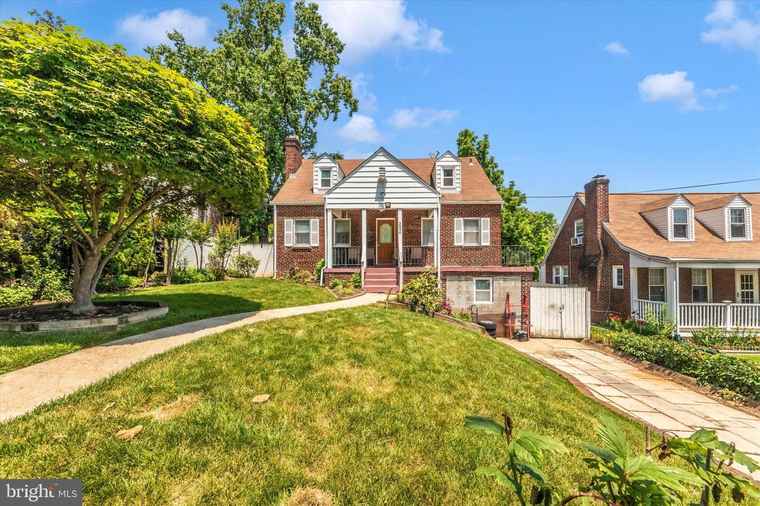 Photo of 3924 Nicholson St Hyattsville, MD 20782