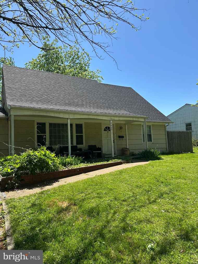 Photo of 2803 Barberry Ln Bowie, MD 20715