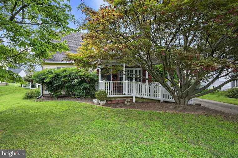 Photo of 604 Lakewood Pl Dover, DE 19904
