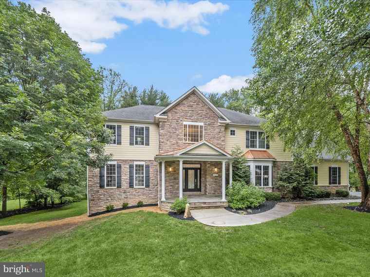 Photo of 10125 Green Clover Dr S Ellicott City, MD 21042