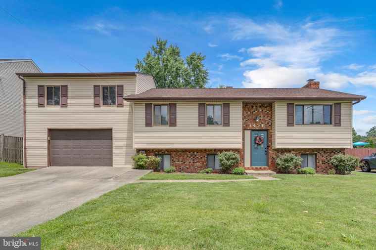 Photo of 1424 Maryland Ave Severn, MD 21144