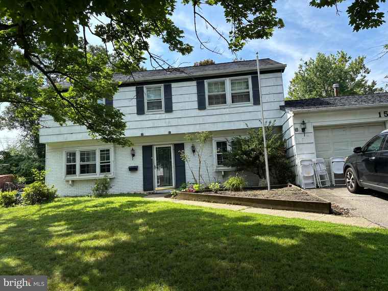 Photo of 15763 Pointer Ridge Dr Bowie, MD 20716