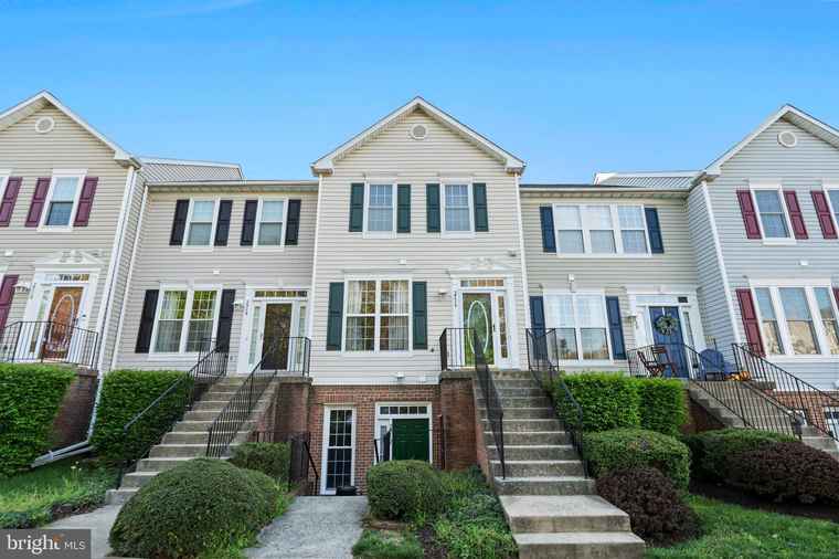 Photo of 2516 Willow Leaf Ct #2516 Odenton, MD 21113
