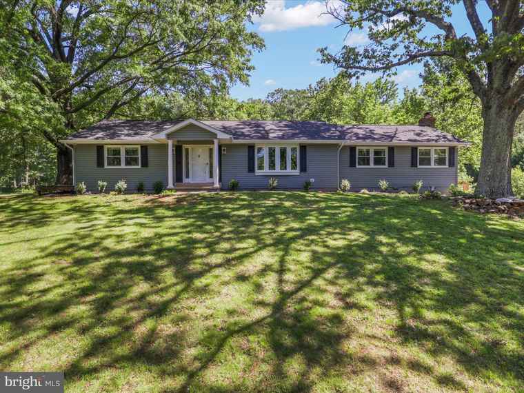 Photo of 15304 Thoroughfare Rd Gainesville, VA 20155