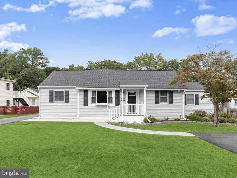 Photo of 622 Opel Rd Glen Burnie, MD 21060