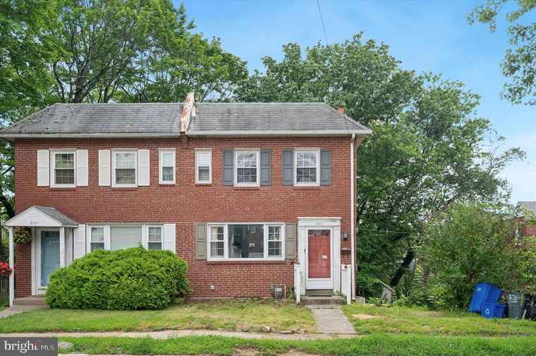 Photo of 856 N Providence Rd Media, PA 19063