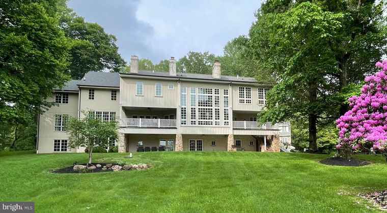 Photo of 2 Green Ln Malvern, PA 19355