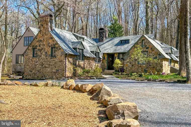 Photo of 348 Cherry Valley Rd Princeton, NJ 08540