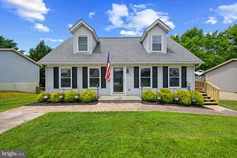 Photo of 104 West Road Rd Mount Airy, MD 21771