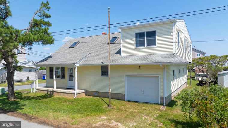 Photo of 39896 Assawoman St Bethany Beach, DE 19930