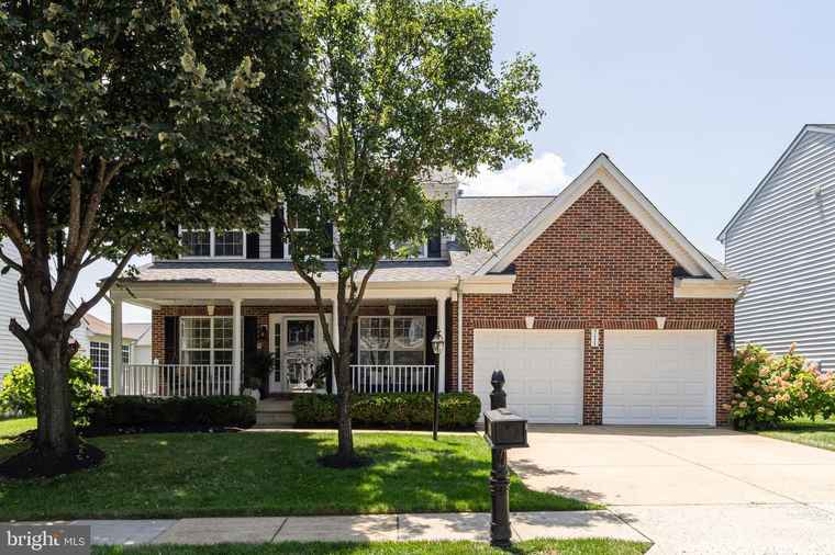 Photo of 711 Invermere Dr NE Leesburg, VA 20176