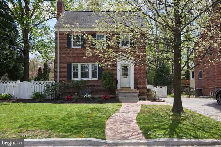 Photo of 2710 Blaine Dr Chevy Chase, MD 20815