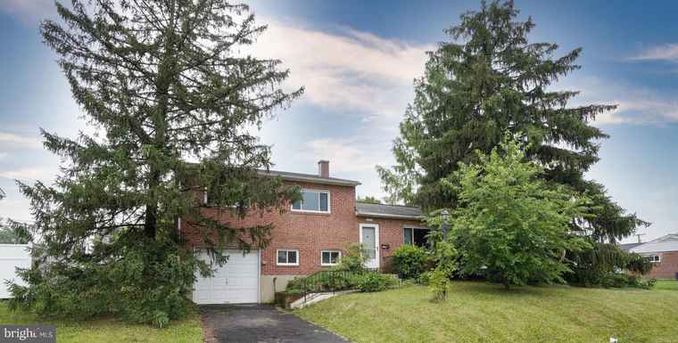 Photo of 1073 Southridge Rd Baltimore, MD 21228