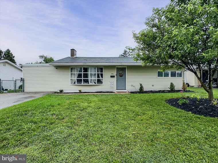 Photo of 1416 Dartmouth Rd York, PA 17404