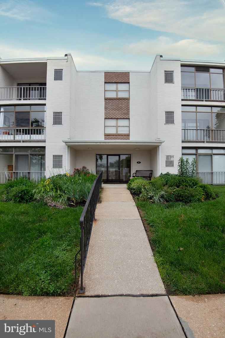 Photo of 76 Welsh Tract Rd Unit F306 Newark, DE 19713