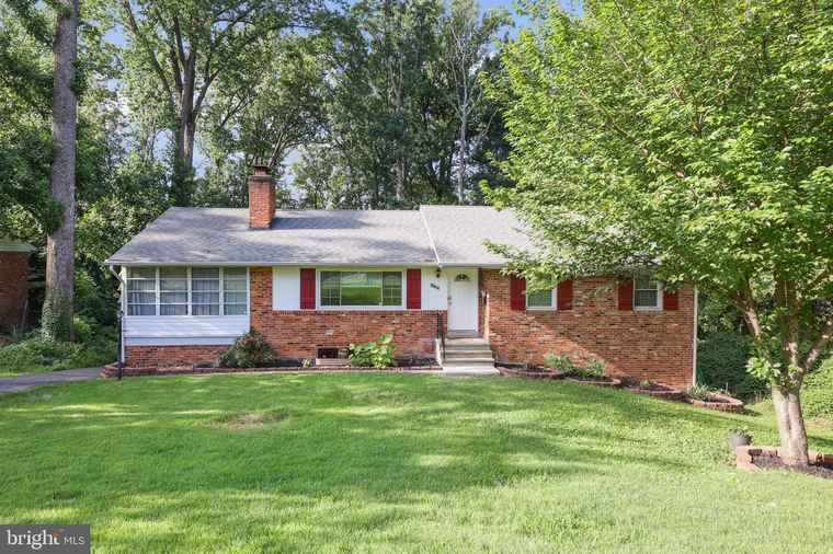 Photo of 7044 Cindy Ln Annandale, VA 22003