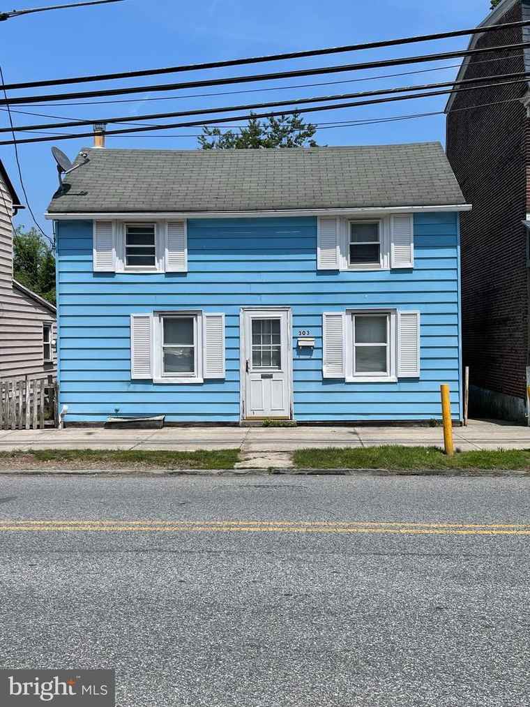 Photo of 303 Dayton St Phoenixville, PA 19460