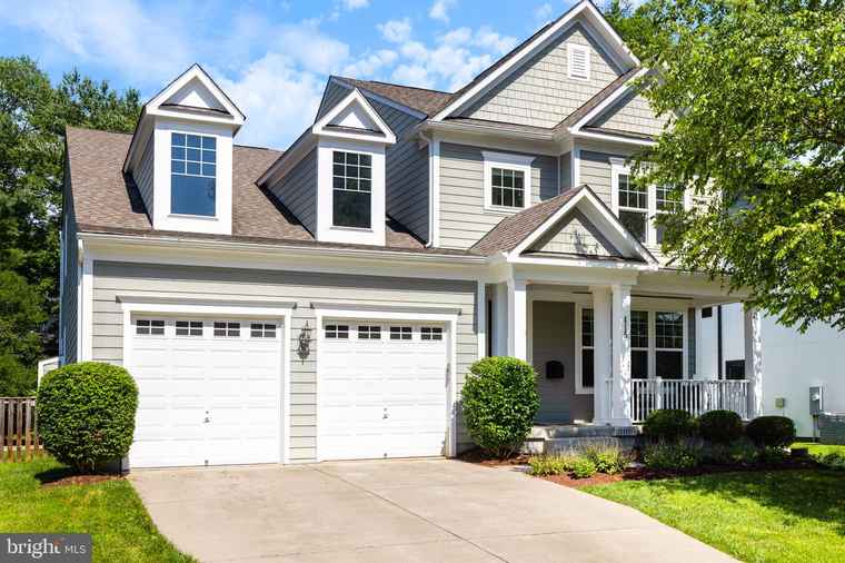 Photo of 415 Yeonas Dr SW Vienna, VA 22180