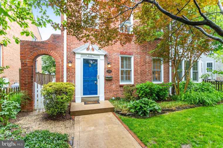 Photo of 3103 Oliver St NW Washington, DC 20015