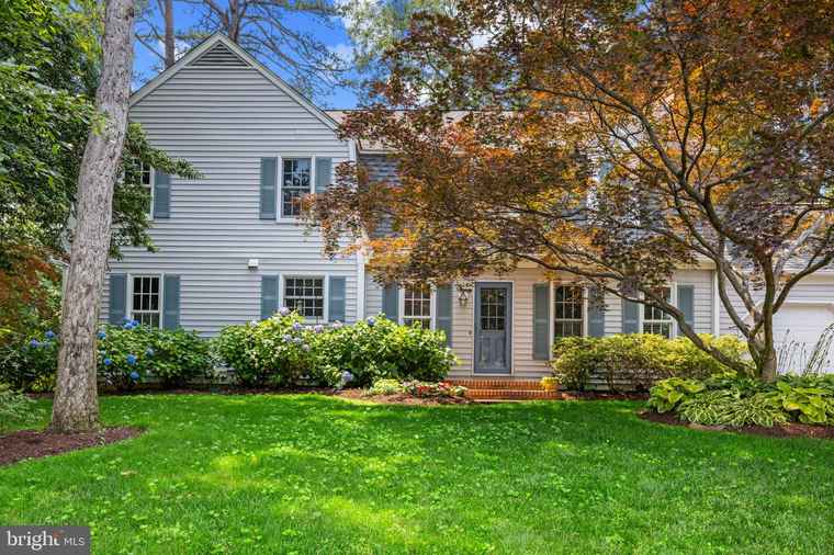 Photo of 250 Oak Ct Severna Park, MD 21146