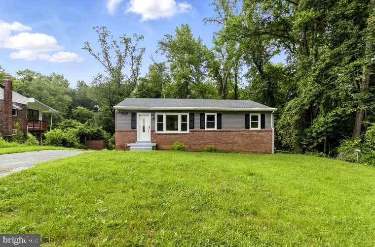 Photo of 5502 Trent St Clinton, MD 20735