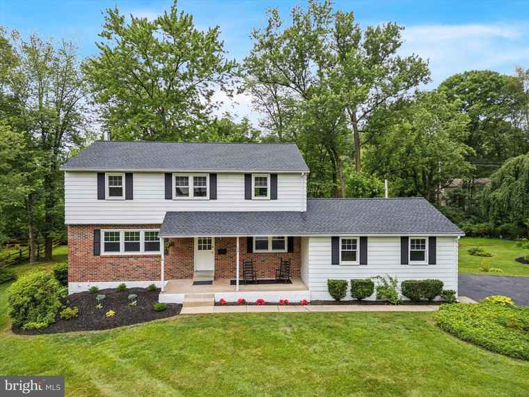 Photo of 127 Homestead Dr Doylestown, PA 18901