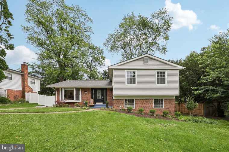 Photo of 4907 Chanticleer Ave Annandale, VA 22003