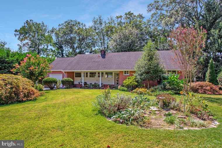 Photo of 107 Giddings Ave Severna Park, MD 21146