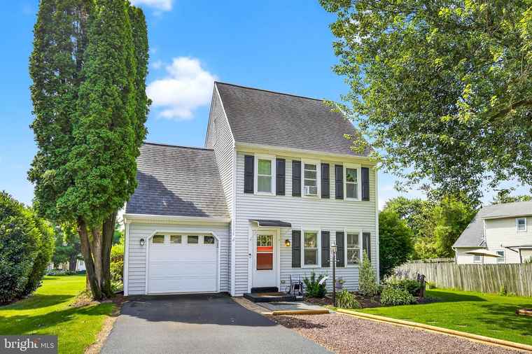Photo of 1558 Millport Rd Lancaster, PA 17602
