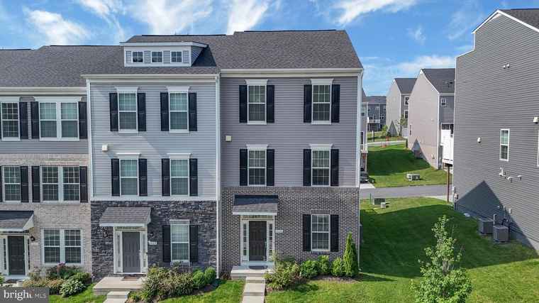 Photo of 1025 Overlook Way Laurel, MD 20707