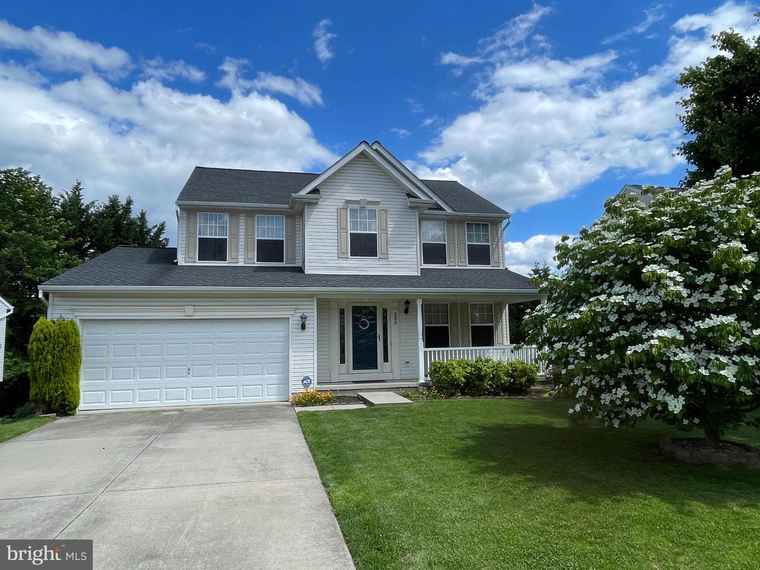 Photo of 223 Hobbitts Ln Westminster, MD 21158