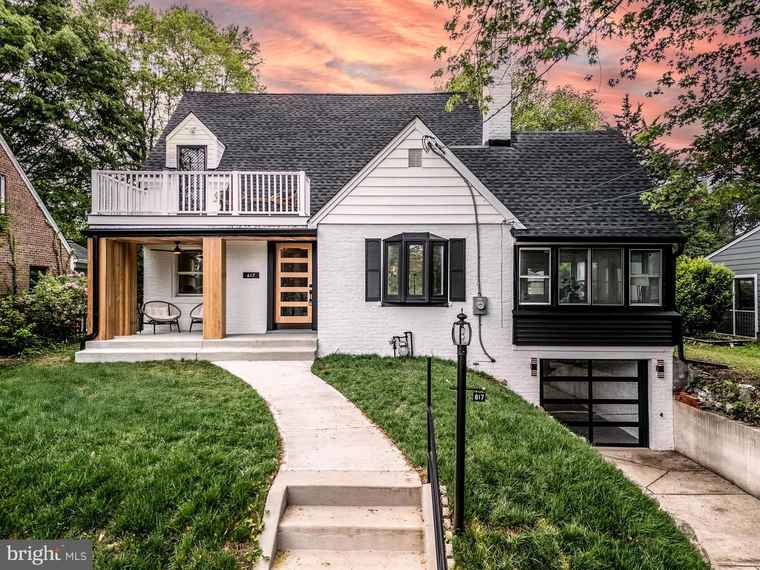 Photo of 617 Greenbrier Dr Silver Spring, MD 20910