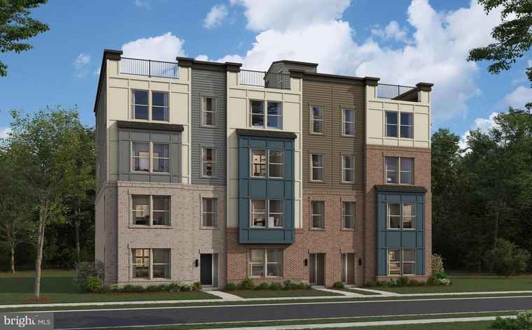 Photo of 2150 Glacier Rd Herndon, VA 20170