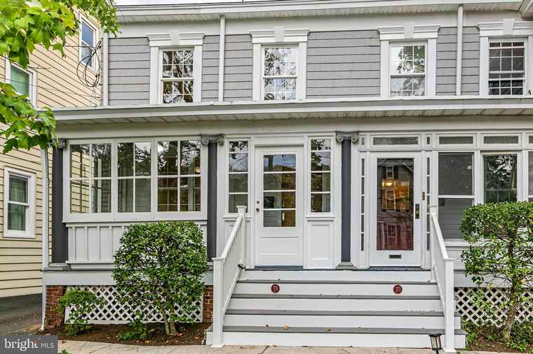 Photo of 35 Maple St Princeton, NJ 08542