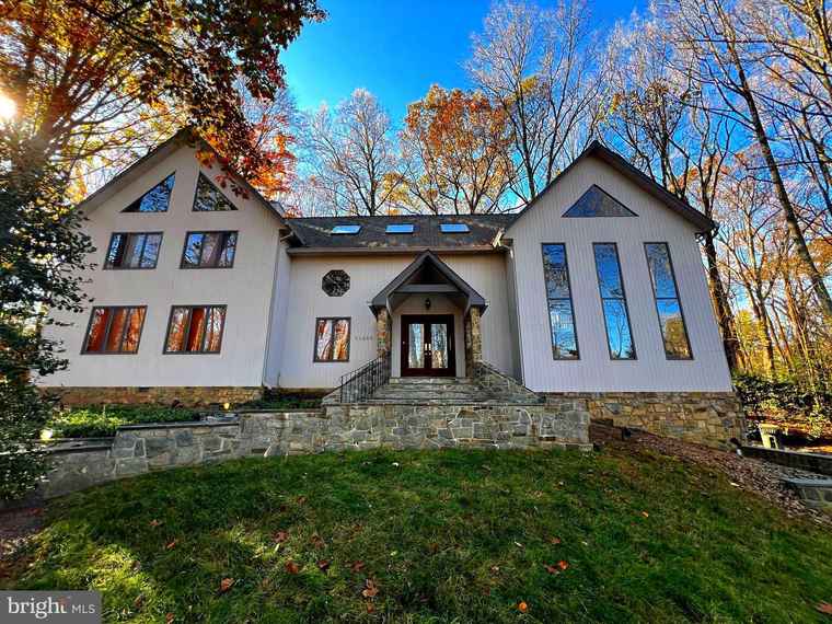 Photo of 11265 Beach Mill Rd Great Falls, VA 22066