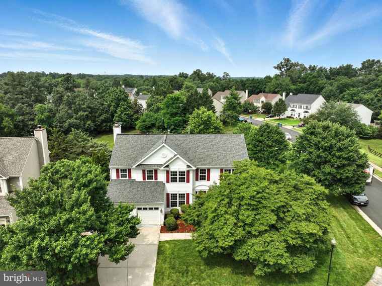 Photo of 20977 Fowlers Mill Cir Ashburn, VA 20147