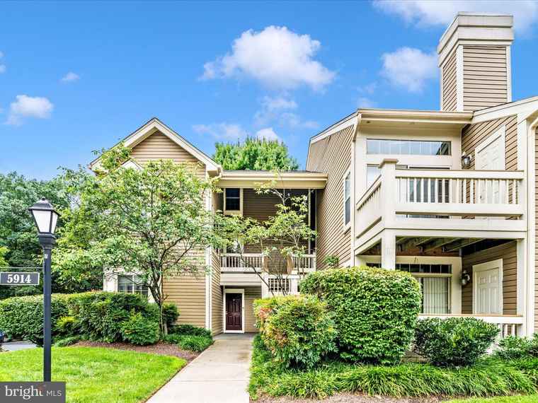 Photo of 5914 Barbados Pl #202 Rockville, MD 20852
