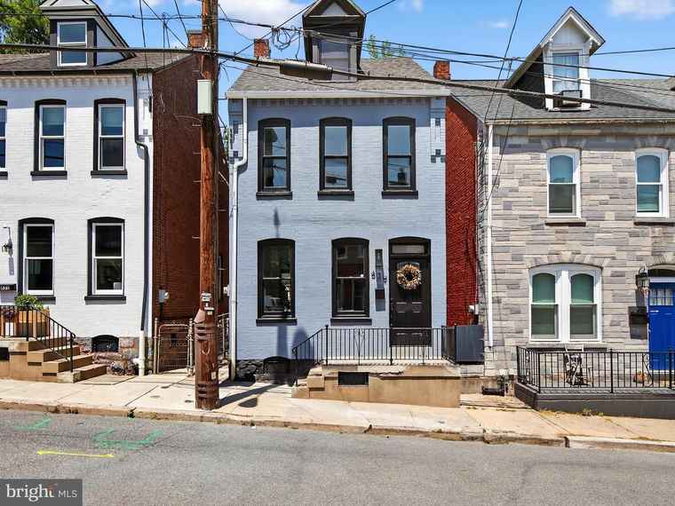 Photo of 629 W Vine St Lancaster, PA 17603