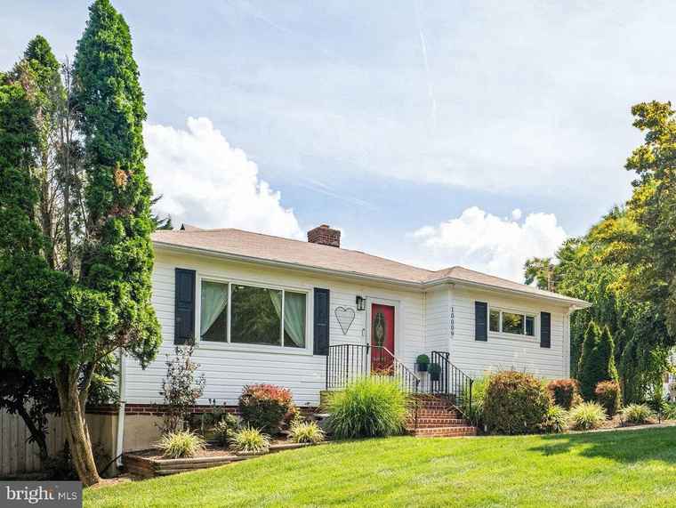 Photo of 10009 Terry St Fairfax, VA 22031