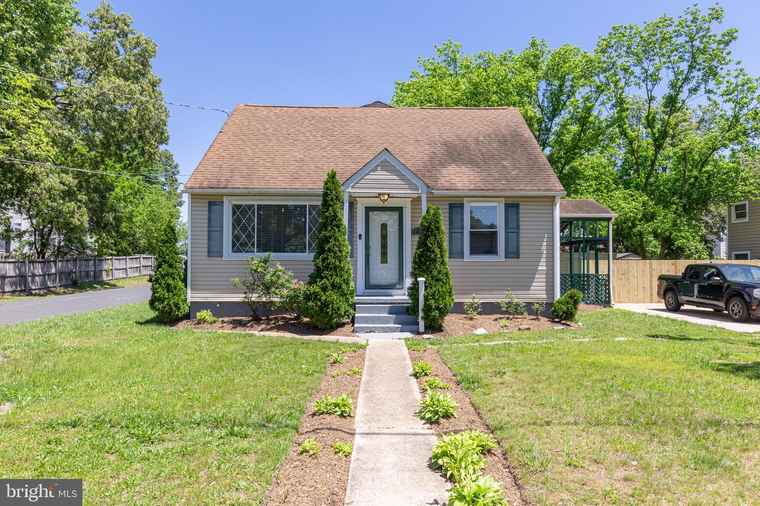 Photo of 7795 Central Ave Pasadena, MD 21122