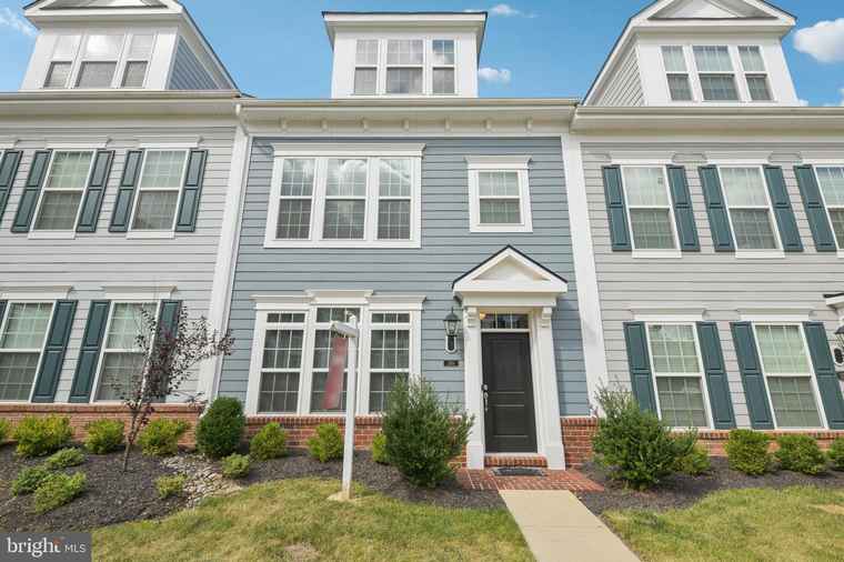 Photo of 389 Buckeye Cir La Plata, MD 20646
